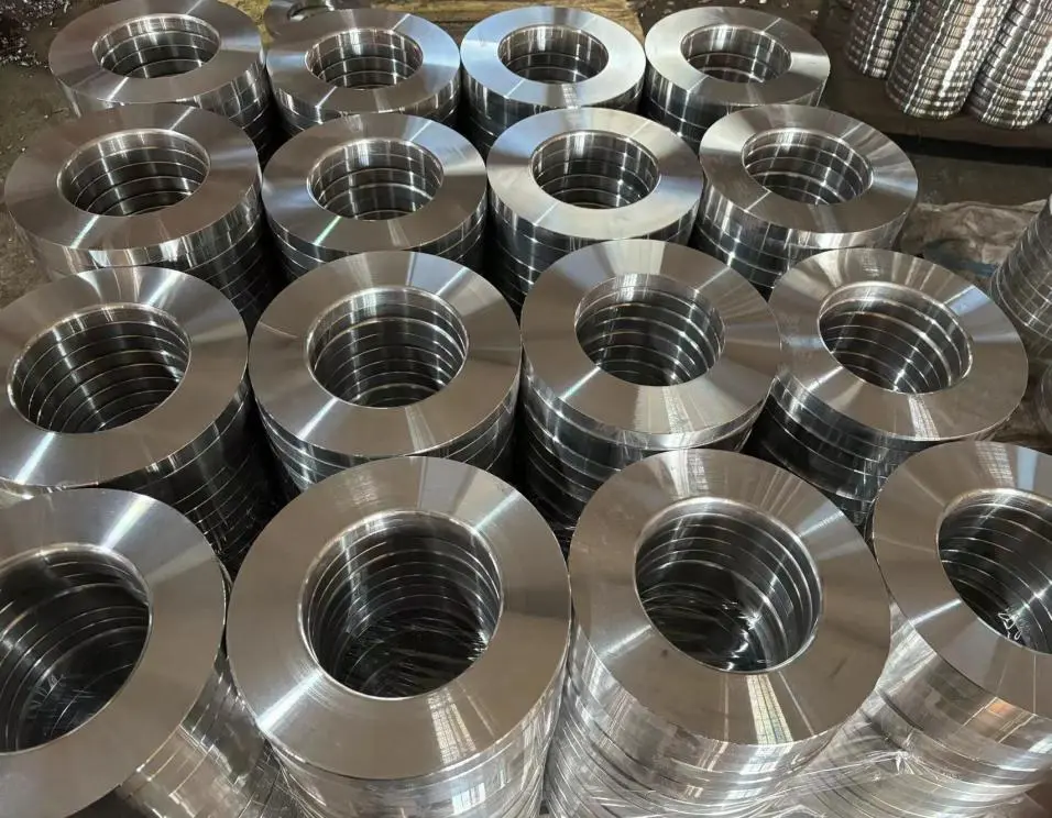 What is a flat welded flange?