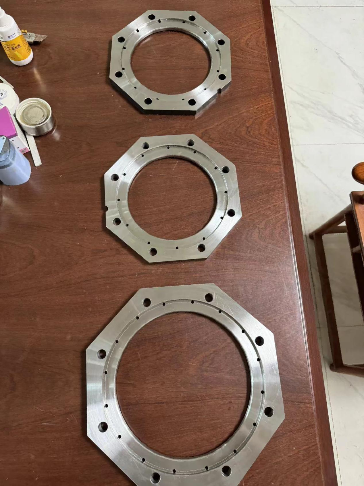 Support customized shaped flan1